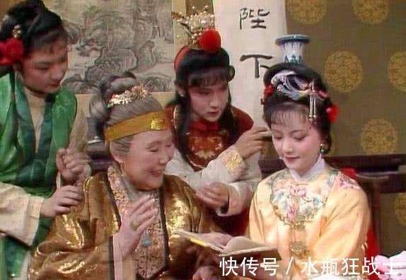 城府|薛宝钗的心机有多深?清虚观打醮,林黛玉一针见血点出她的城府