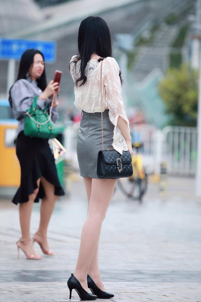 街拍提升衣品,才能让自己拥有更显时尚的外在美