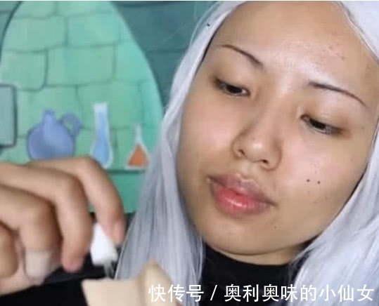 仿妆 小姐姐仿妆走红，戴上帽子以后，网友：不忍直视
