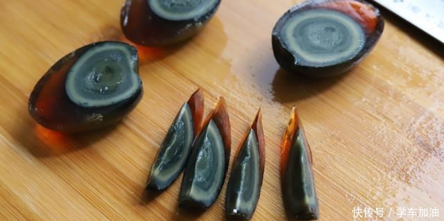 饭店的皮蛋豆腐为啥好吃原来就差这1步,怪不得爽口又滑嫩