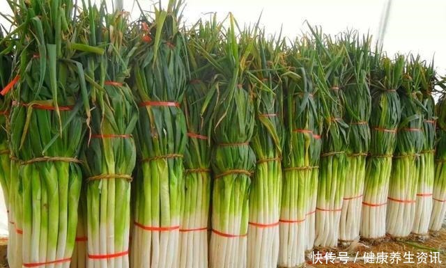 天冷了,白菜萝卜靠边站,最该吃这菜,晒一晒囤起来,包包子贼香