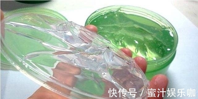 药店|药店的一粒它,大妈每天用它抹脸,坚持五次祛斑,皮肤白嫩有弹性