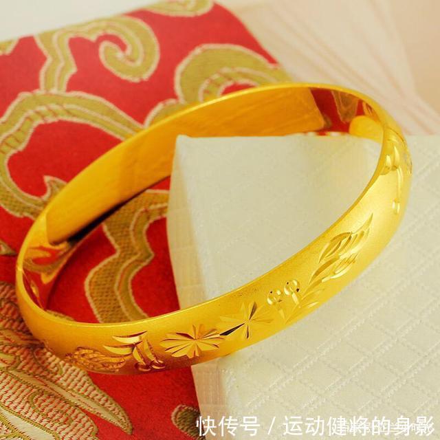 ÉíÉϲ»Ï²»¶Åå´÷ÈκÎÊÎÆ·£¬ÊÖ±í¡¢½äÖ¸¡¢ÓñµÈ£¬ÕâÊÇÒ»ÖÖʲôÐÄÀí