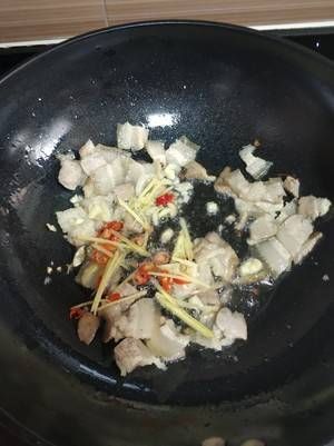 五花肉这样做，肥而不腻，美味下饭，一道不错的家常菜