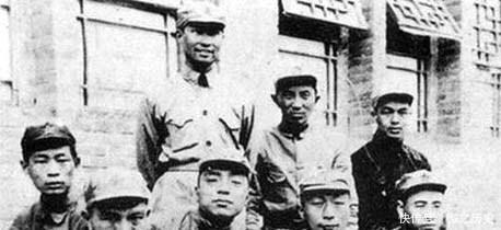 此人|新四军5师批判“逃兵”，看报却大吃一惊此人竟在3师当了司令！