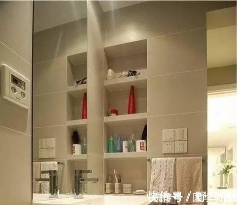 傻傻装置物架|卫生间不要傻傻装置物架了,聪明人都是这样设计,效果起码好十倍!