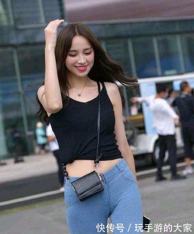 瑜伽裤 充满女人味的瑜伽裤穿搭,搭配方面更是彰显个性,增高显瘦!