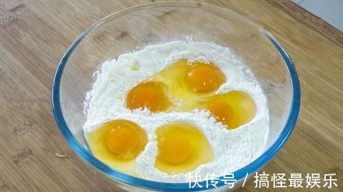 冬天我家面粉这样做，秘制一次半月不早起，5分钟出锅，凉了不硬