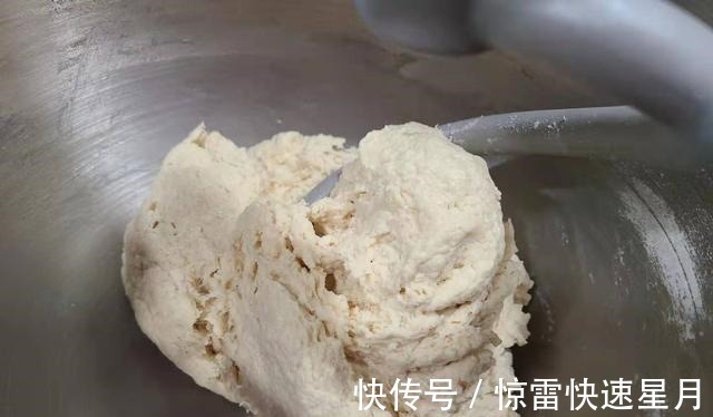 棋格双色吐司|棋格双色吐司 交叉美 学会这一招 想做抹茶做抹茶 想做可可做可可!