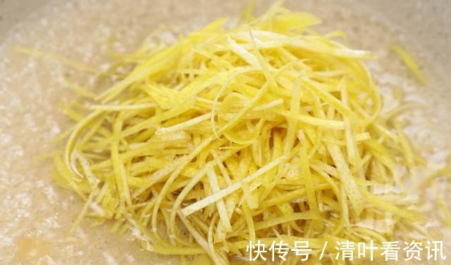 肌肤|蜂蜜和“它”天生一对,早晚喝点,美白淡斑,肌肤紧致,裸妆也美