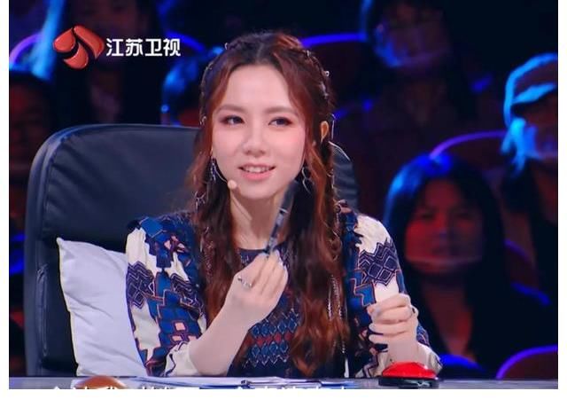 《点赞！达人秀》评委各不同，谢霆锋严格犀利，邓紫棋聪明救场