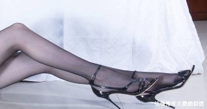 优雅时尚的细跟鞋，轻松营造女性高贵气质！