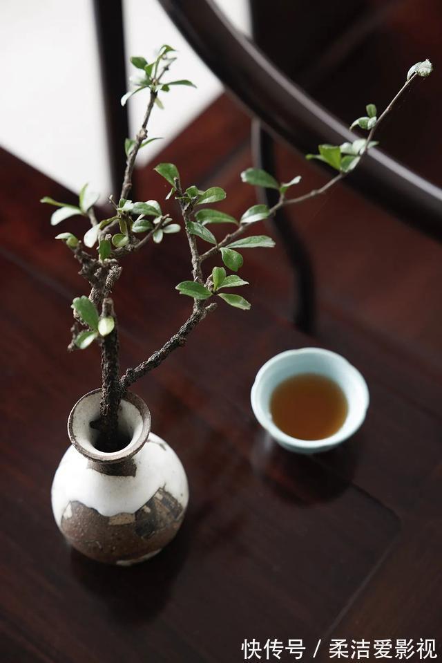 红木家具|45岁大叔的现代之家,坚持融入红木家具,全屋清隽素雅,太美了