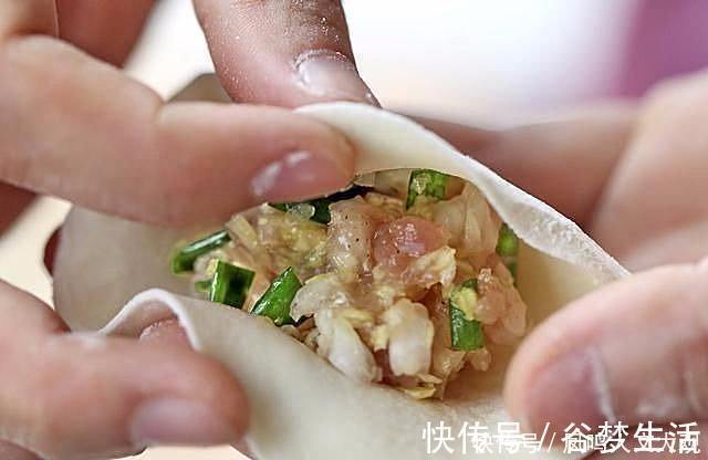 馅料|无论拌啥饺子馅，都必须要加这3种“料”，包出的饺子贼香贼香！