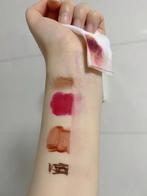 为什么一到卸妆前，我就那么美？|我的化妆台C位 |为什么一到卸妆前，我就那么美？\＂,\＂i10\＂:\＂我的化妆台C位