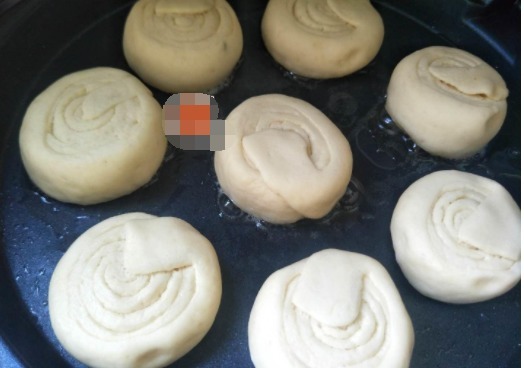 这才是早餐饼最简单的做法,8分钟出一锅,好吃好看,百分百成功