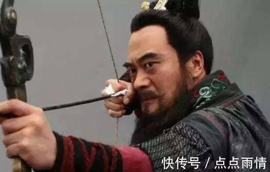 林冲!水浒中最搞笑的禁军教头,为了逞威风,被敌将一刀斩于两段