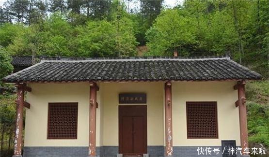 牺牲|使红军损失最大的叛徒,开会包围会场,军长政委全牺牲致全军覆没