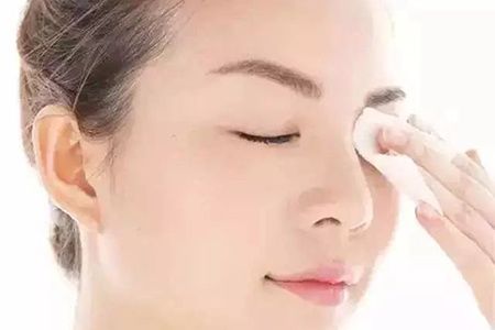 脸上暗沉无光泽特别蜡黄怎么办?这些有关提亮肤色的技巧记得收藏