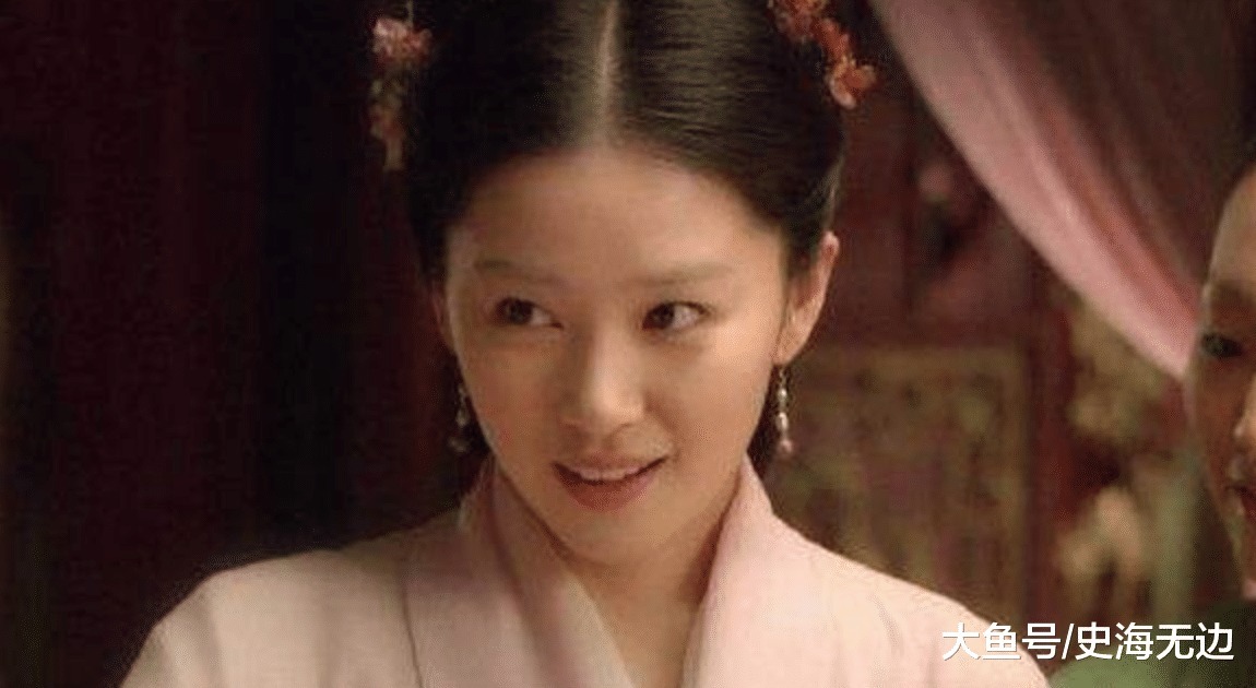 袭人挨了贾宝玉一脚,落下了病根,最后被贾府撵走