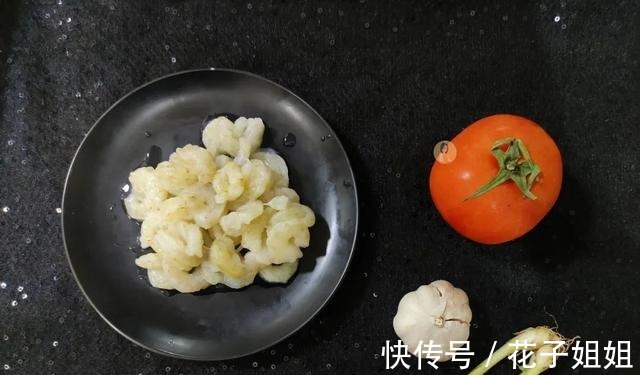美味|天热没有食欲，教你做酸甜开胃的茄汁虾仁，营养美味，吃了还想吃！