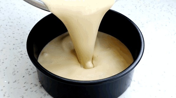 好看|广式早茶“黄金糕”,不用烤箱就能做,像鱼翅像蜂窝,好看又好吃