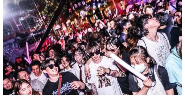 明星|速看！2021欢乐谷EV电音节明星阵容来了！