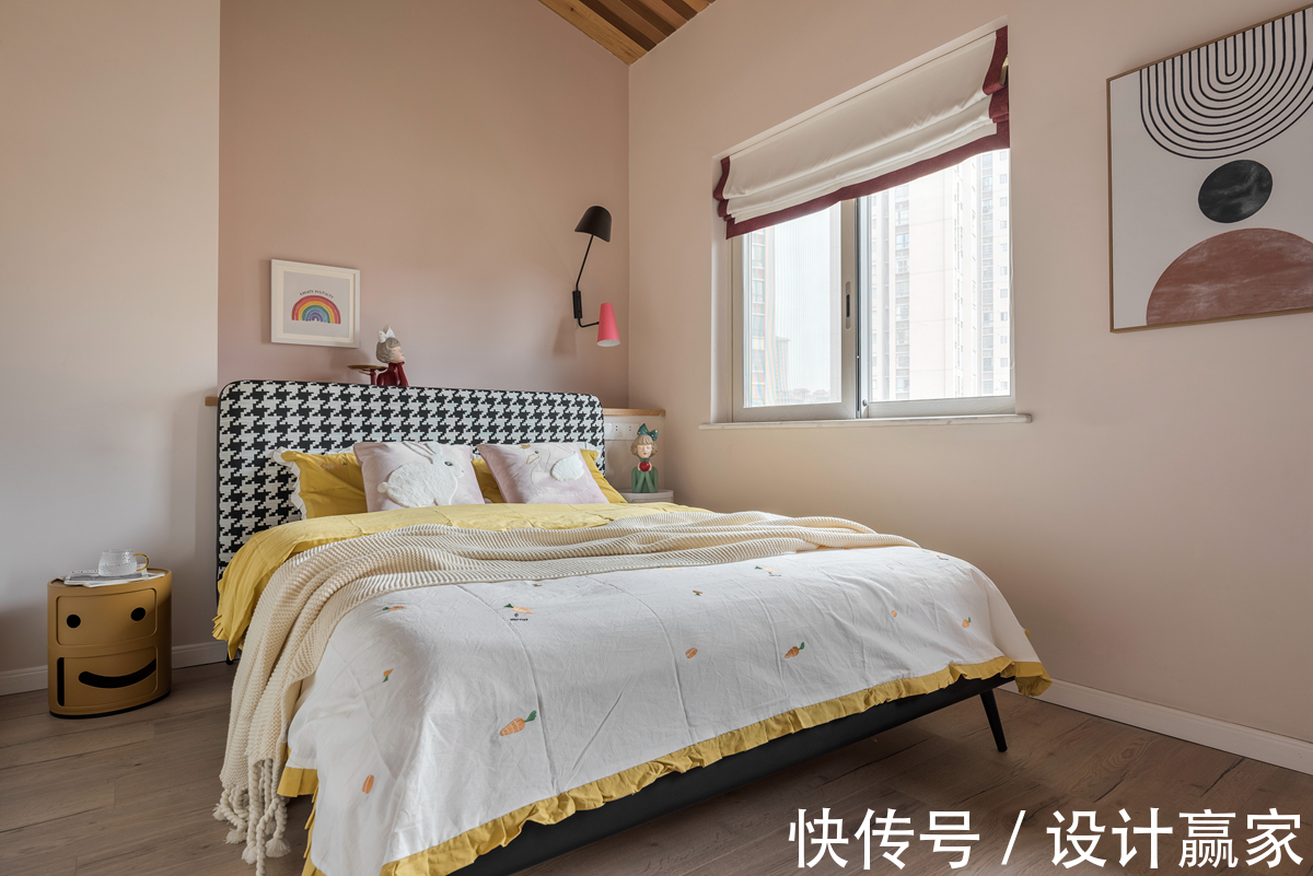 原木自然风|200㎡原木自然风，餐岛一体+超大书墙，住着温馨的一家四口