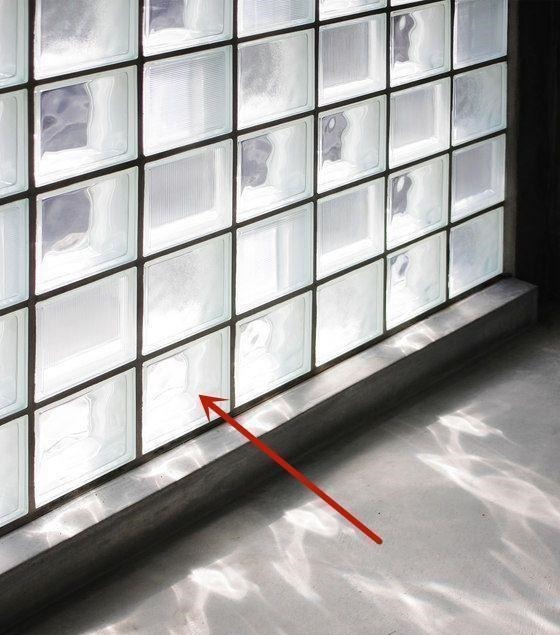 玻璃|封阳台用玻璃砖,全小区头一家,整栋楼属我家阳台光线最好