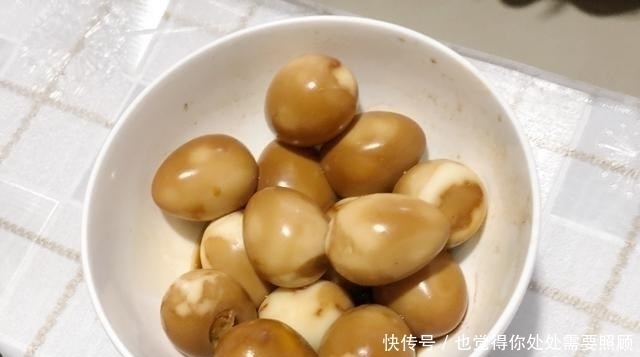 回娘家蹭晚餐,一桌9道食物,晒朋友圈火了,网友:确定是亲妈