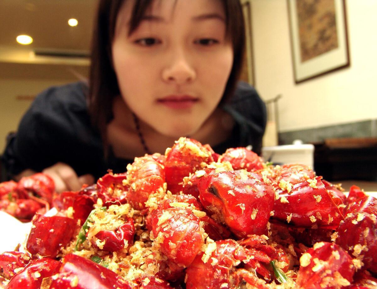 dh孕妇夏天吃东西要注意,这些食物要少吃