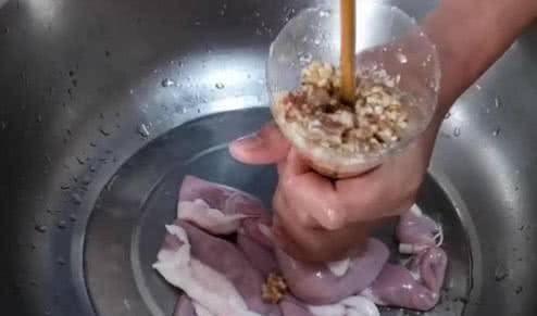 好吃|不要用糯米做粽子,教你一种新的吃法,比粽子还好吃