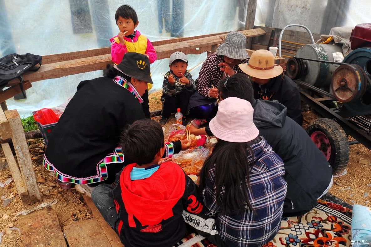 独自自驾游 欣赏最美的岗云杉林 体验环藏之旅的慢生活