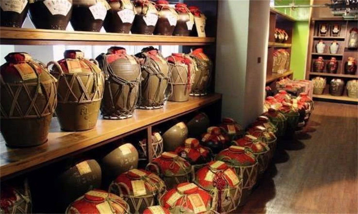 老酒|老酒与新酒在时间上,有什么区别?看看酿酒人怎么说?