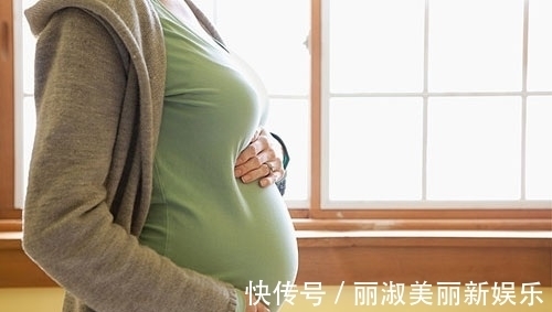 姿势|孕妇不正当的坐姿会伤害宝宝,这几点错误的姿势,准妈妈要注意了