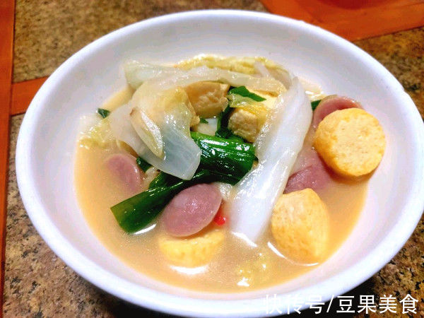 日本豆腐|噔噔噔，用最朴素的方式传达最用心的家常菜-“白菜炖豆腐”