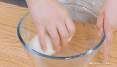 宝宝|从来没想过无油无水酸奶饼「宝宝辅食」还能这么做