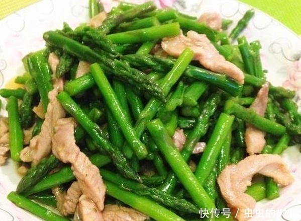 中年人想长寿,不妨常吃3种美食,疏通血管,延缓衰老,排毒清肠