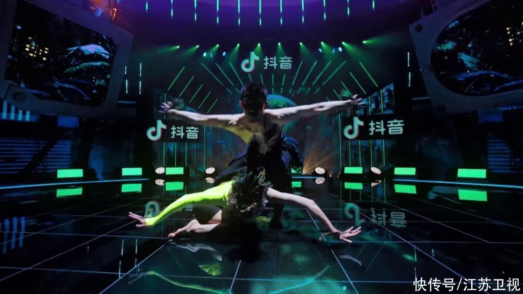 铁皮|《蒙面舞王》第一赛段悬念揭晓!“铁皮1990”“差一点女王”晋级总决赛