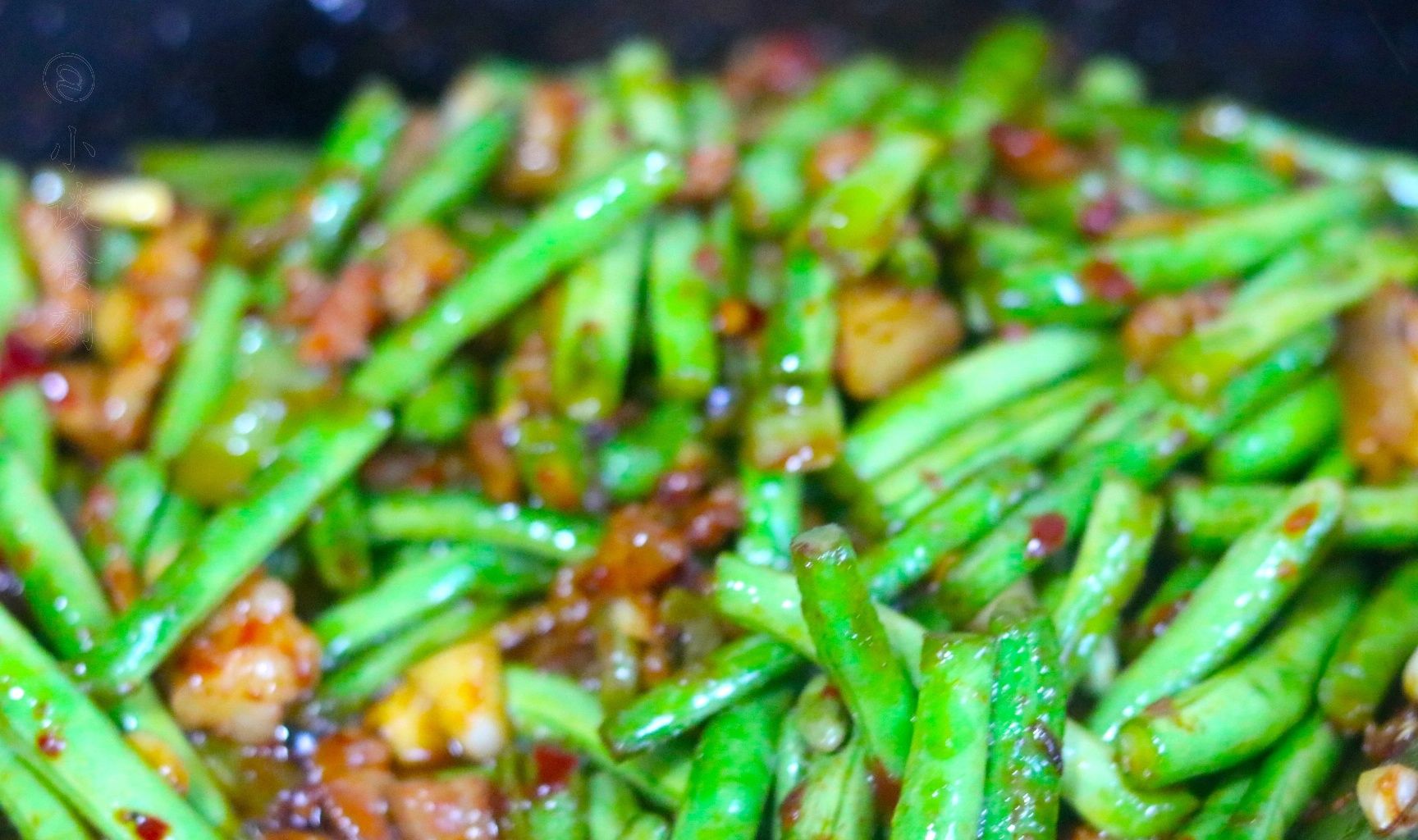 豆角|这菜，吃上一年也不腻，钙是牛奶的4倍，9毛一斤正当季，别错过了