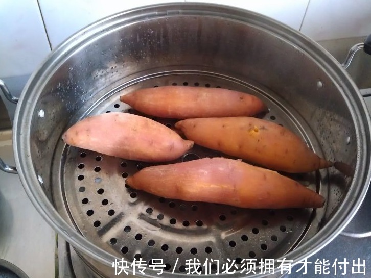 蒸红薯,直接上锅蒸是大错!做好4点,红薯香甜软糯,糖蜜往外流