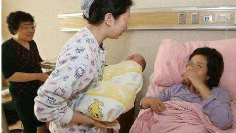 出生率|“接生了一天,全都是男孩”,护士随口一句话,让产妇心头一紧