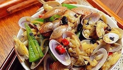 做4道家常菜来好好招待自己的胃吧！经久不衰的美味！