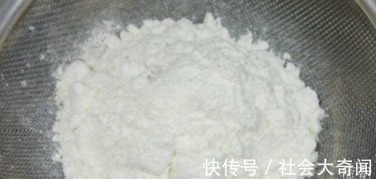 杂粮|玉米面窝窝头，用杂粮制作，健康营养颜色也好看，还寓意十全十美