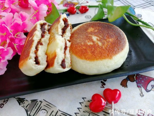 甜蜜蜜|#巨下饭的家常菜#缤纷下午茶--奶香豆沙饼
