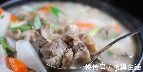 吃羊肉最忌讳的香料，很多人都喜欢往里加，羊肉都白炖了