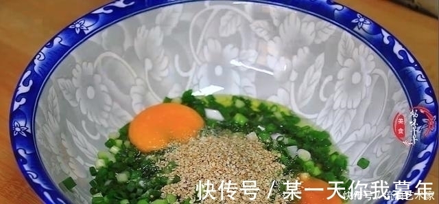 自从学会小饼后,我家面粉不够吃了,一次一锅,孩子特喜欢