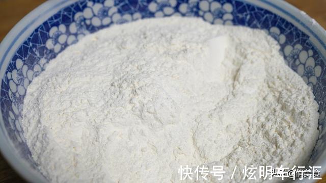 水煎包|教你水煎包做法,色泽金黄,口感松软,从包到煎全过程