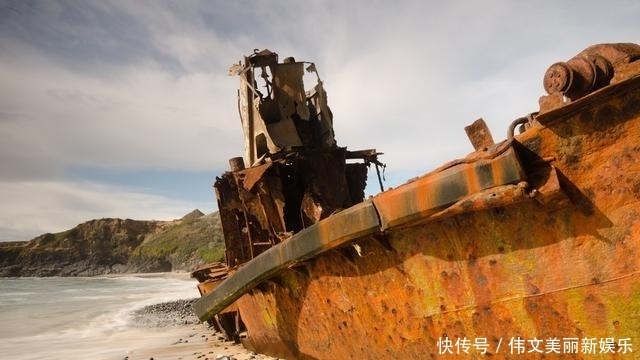 泰坦尼克号1985年就被发现,为何一直不打捞?专家:碰都不可以碰