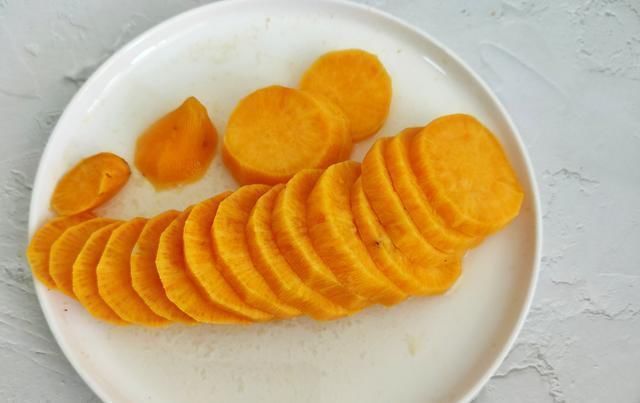 饺子皮|便秘就怕这食材,吃一碗相当慢跑半小时,三天两头吃,肚腩变小了